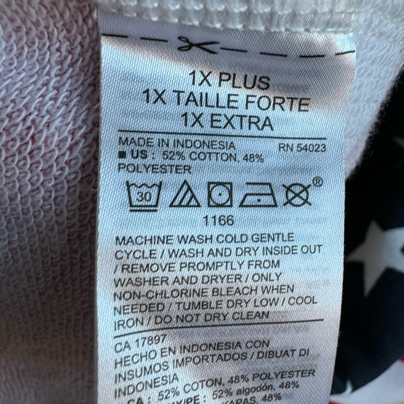 Old Navy Women’s American Flag print Sweatshirt size 1X - Picture 7 of 7